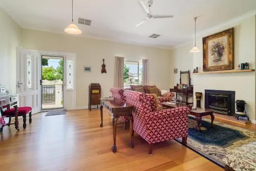 Berkeley Street Townhouse - Image 1