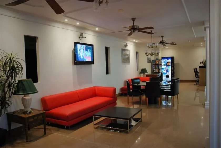 Best Western Astor Metropole Hotel & Apartments - Image 1