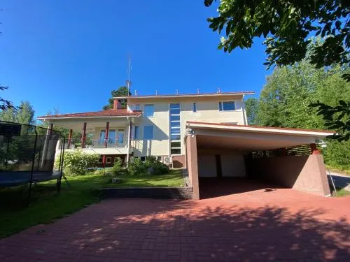 Grand Villa Kivisto Near Helsinki Airport - Image 1