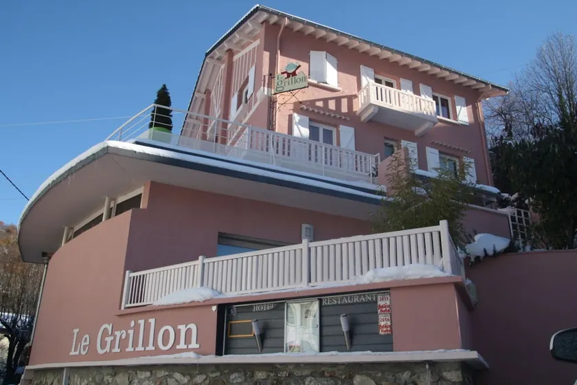 Hôtel Le Grillon - Image 1