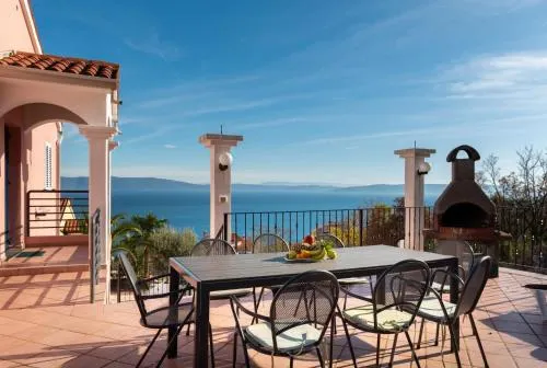 Holiday Home Alis - Image 1
