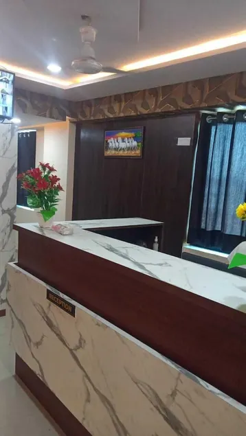 Hotel Dreamland Chandkheda - Image 1
