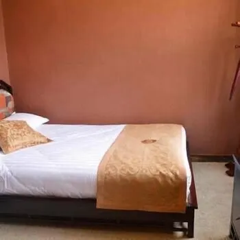 Wanhua Mountain Hotel - Image 1