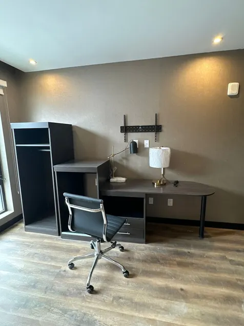 LUX HOTEL - Image 1