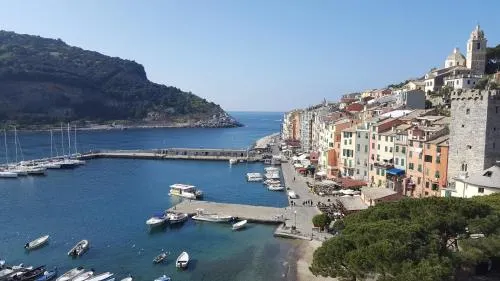 Ostello Porto Venere - Image 1