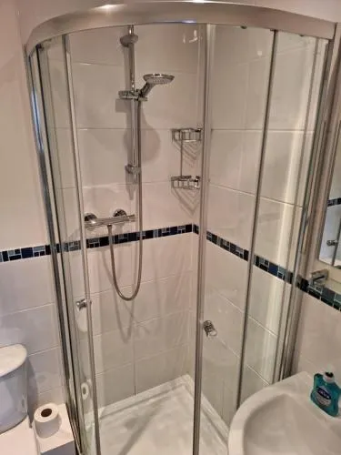 Ferndale Hideaway - 1 Bedroom Spacious Apartment - Central Ambleside - Parking - Image 1