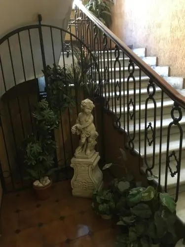 Absolute Colosseum Apartment - Image 1