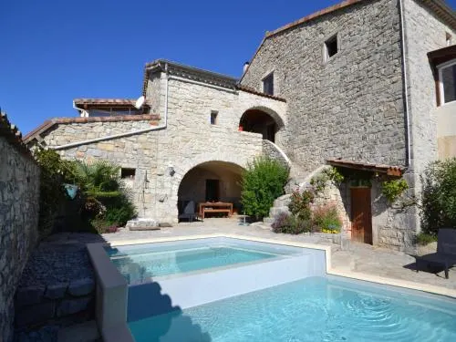 Amazing apartment in Lanas with large garden - Image 1