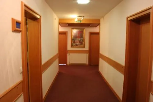 Botra - Image 1