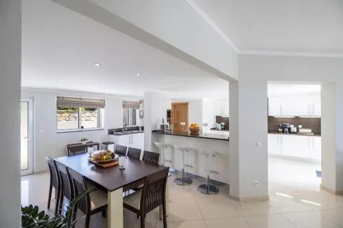 Villa Vista - Image 1