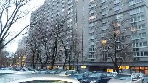Atrium Apartment - Image 1