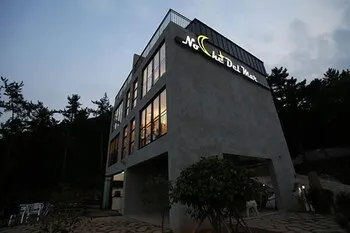 Yeosu Nochedelmar Spa Pension - Image 1