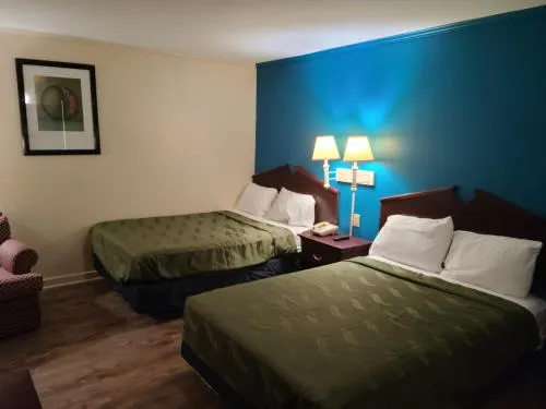 Etown Motel - Image 1
