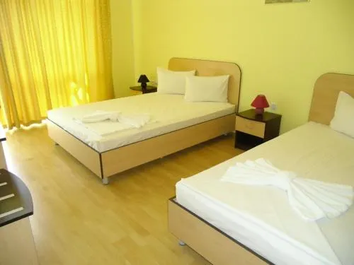 Anelia Family Hotel - Image 1