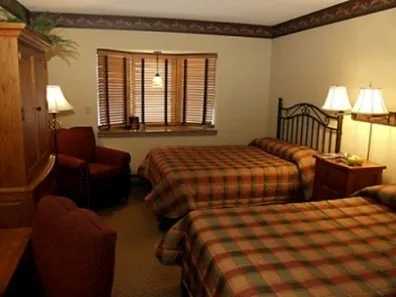 Riverwood Inn And Conference Center - Image 1