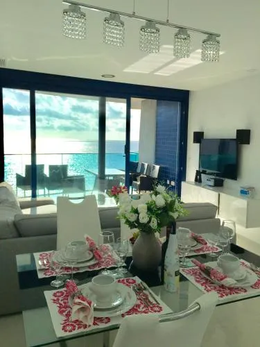 Royal Apartment Punta Prima - Image 1