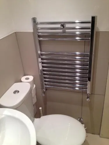 Caledonian Apartments - Image 1