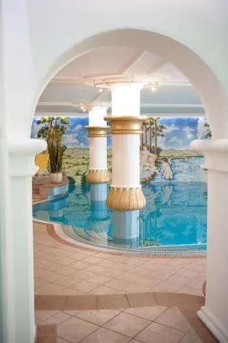 Hotel Tirolensis - Image 1