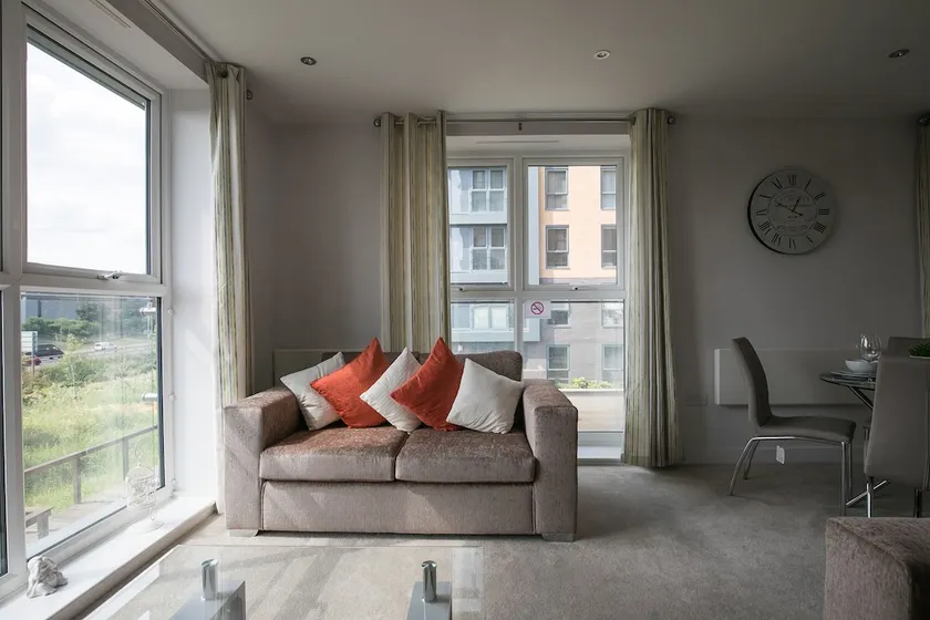 Cygnet House Serviced Apartment - Image 1