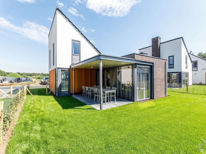 Modern and Child-friendly Villa in Limburg - Image 1