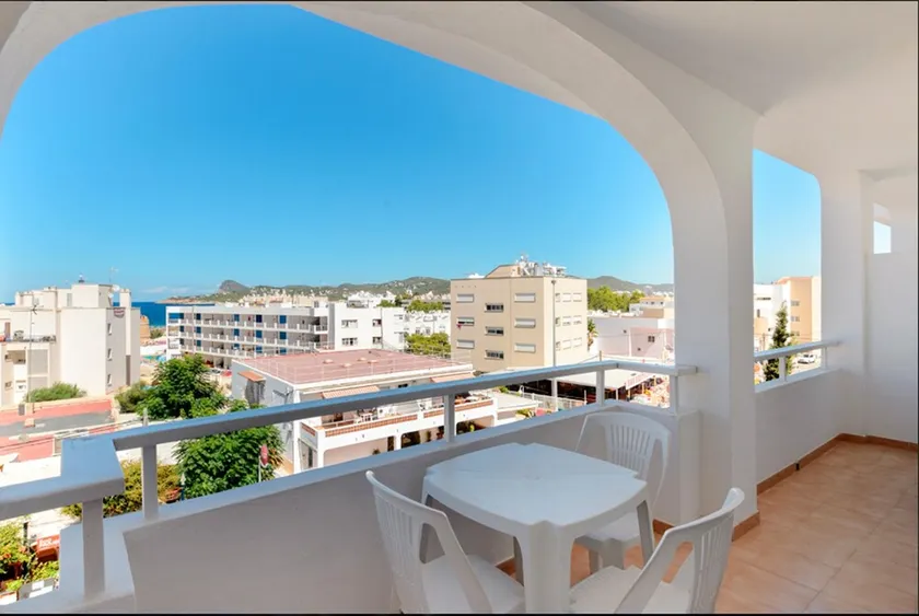 Homerez - Apartment for 3 pers. with shared pool and sea view - Image 1