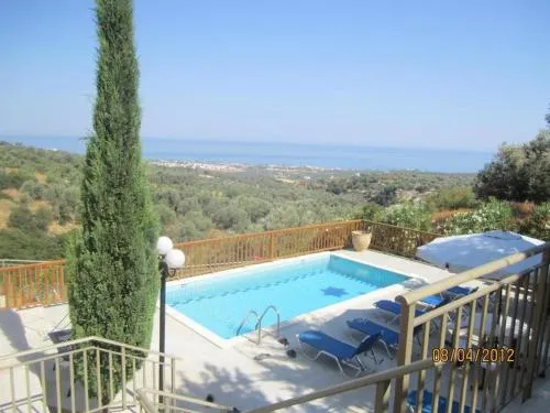 Holiday house for 10 persons, with swimming pool - Image 1