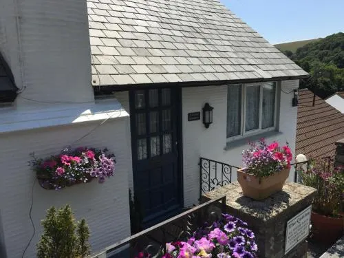 The Cottles B&B/Holiday Apartments - Image 1