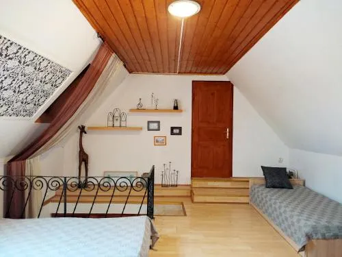 Monami Art Apartman - Image 1