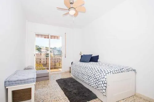 Atico De Diseño Con Terraza - Image 1