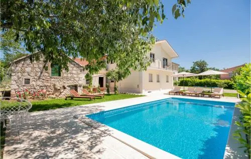 Amazing Home In Lovrec With Outdoor Swimming Pool - Image 1