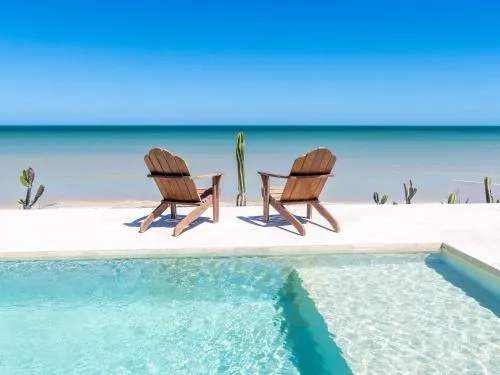 Beachfront Upscale House in Telchac - Image 1