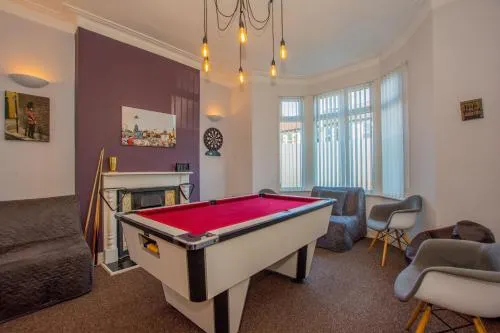 By Lushlets - City Centre Hot tub Pool table - Great for Hens Stags & Rugby groups! - Image 1