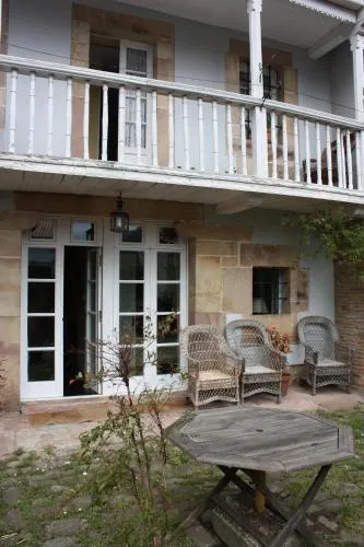 Apartamentos Las Indianas - Image 1