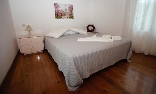 Evas House - Image 1