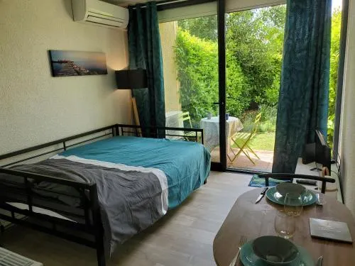 Appartement avec jardin privatif - Image 1