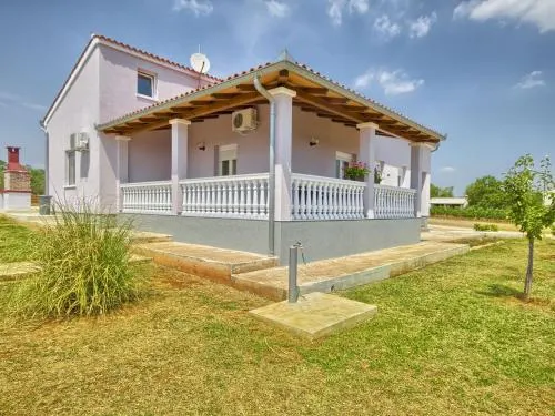 Spacious Holiday Home In Valtura With Garden - Image 1