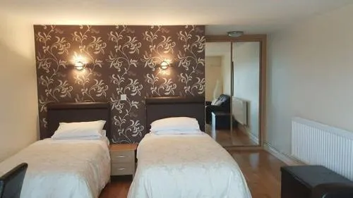 The Countryman Inn - Image 1