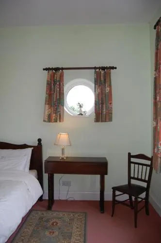Ardtarmon Castle - Image 1
