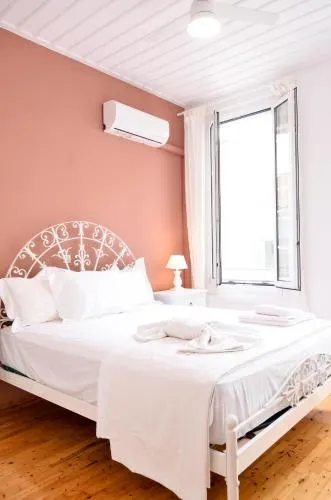 Regal Stay - Image 1