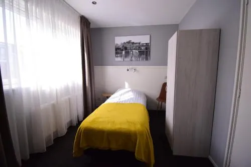 Hotel Restaurant Het Roode Hert - Image 1