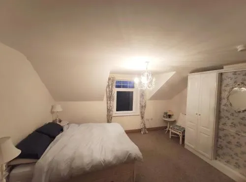 Ballylawn Lodge B&B - Image 1