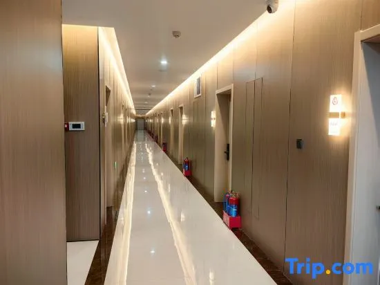 Ounas Hotel (Government Service Center) - Image 1