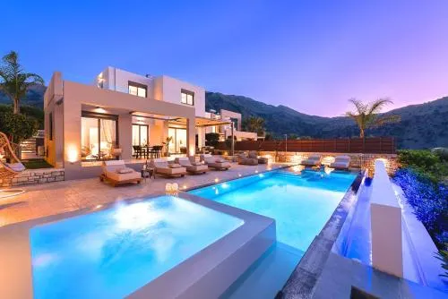 Minoas Villas Heated Pool - Image 1