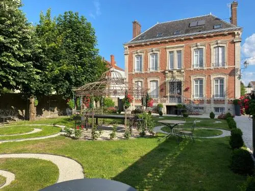 Gite Silver - Image 1