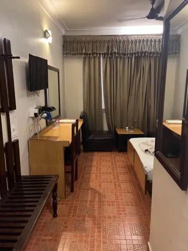 Hotel Atithi - Image 1
