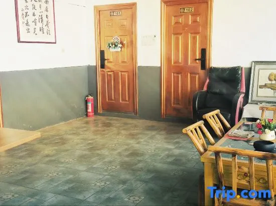 Baoji Yunjuxiaoyuan Homestay (Xifu Old Street) - Image 1