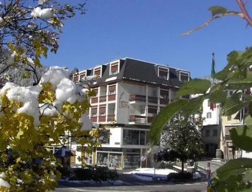 Hotel Aurora - Image 1