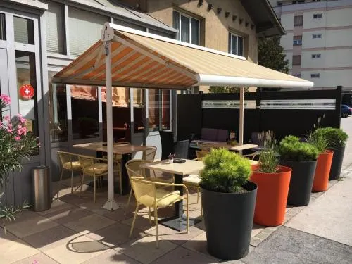 Hôtel Restaurant La Promenade - Image 1
