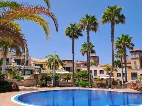 Modern Townhouse Ocean Front - Image 1
