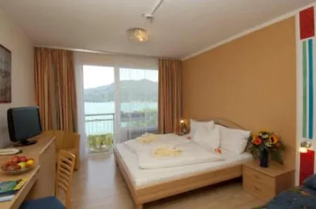 Wörthersee Ferienhotel - Image 1